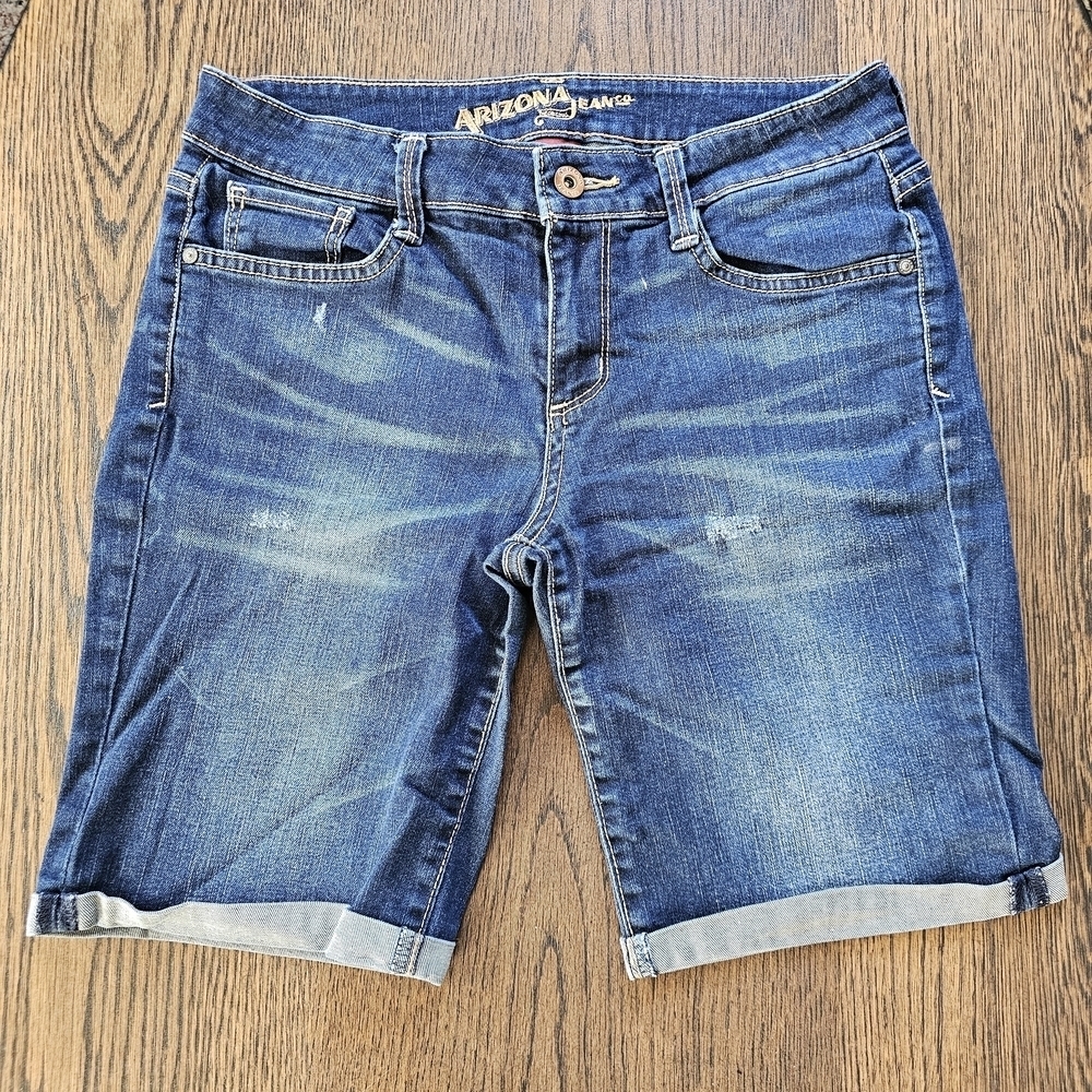 Arizona Jean Co Cuffed Distessed Blue Jean Shorts Size Juniors 7